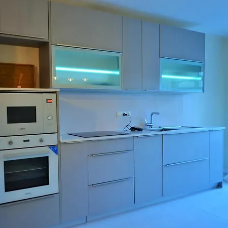 Centro Hospitales Garage Apartment